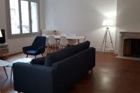 Appart grand standing, centre historique climatise - Bed and Breakfast Avignon