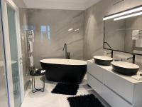 Schillerplatz Apartment - B&B Sibiu