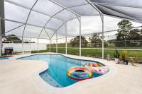 B&B Orlando - East Orlando Getaway - 3BR/2BTH - *Pool *Parking - Bed and Breakfast Orlando