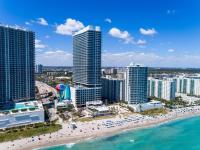 Luxury Beachfront Apartment in Lyfe Resort - B&B