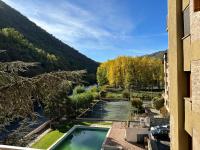 Apartament Rialp amb vistes al riu Noguera Pallaresa - B&B Rialp