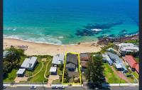 Sea View - Absolute Beachfront Shellharbour - Bed and Breakfast