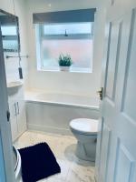 Homely Detached 3 bedroom house near Sheffield - B&B Rotherham