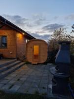Gąski Baltic Lark Dom 100m2 3 sypialnie 2 łazienki Sauna Prywatny teren - Chambres d'hôtes Gąski