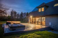 FAMILY FRIENDLY, HOT TUB, Fire Pit, Spacious & Modern - B&B Fochabers