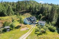 Romantic farmhouse with idyllic garden - B&B Bamle