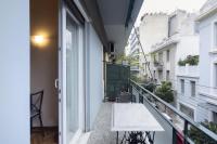 Prime Location 2 BR APT next to the Acropolis - B&B Atenas