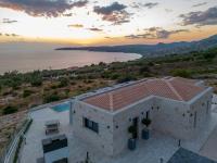 Panorama Blue Kefalonia - Luxury villa in Lourdata - Chambres d’hôtes Simotáta