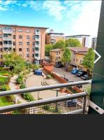 Bright, Nice Interior, Close to the City, 2 Bedroom Apartment - B&B Londra