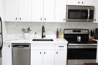Remodeled Modern Ground Level Apt Blocks to Dwntn - B - B&B