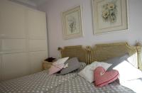 B&B Barcelona - Lets Holidays Centric Apartment in Barcelona - Bed and Breakfast Barcelona