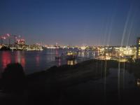 Stunning 3 Double Bedroom Apt in Greenwich near O2 - B&B Londra
