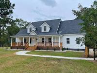 Grandma's Farm on 6 acres with Lighted Barn and River Access - B&B