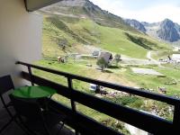 Studio cabine 4p, parking couvert, à 50m des pistes - FR-1-404-101 - B&B