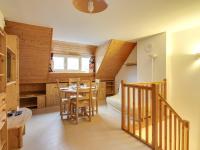 Appartement charmant 2 chambres, 6 pers., cuisine, parking couvert, centre Cauterets et télécabine - FR-1-401-106 - B&B