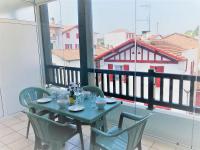 Appartement Lumineux, Calme, Proche Commerces et Centre, Parking, Ascenseur, 2 Chambres - FR-1-4-612 - Ferienwohnung