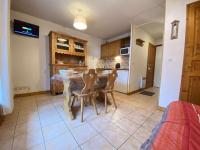 Charmant Studio Cabine à Praz-Sur-Arly, Ideal Pour 4 avec Parking, Proche Village et Remontées - FR-1-603-17 - B&B