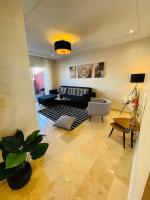 2min to Casa Finance City, Fiber, 110m2, Park free, PS4, IPTV, Netflix and many more - B&B Casablanca