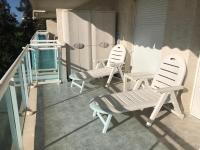 Appartement tout confort terrasse 21 m2 pleins sud wifi proche port aventura centre et plage 2 chambres 2 SDB piscine - Chambres d'hôtes Salou