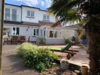 3-Bedroom Family Home. Just 5 Mins From The Beach! - Chambres d’hôtes Kent