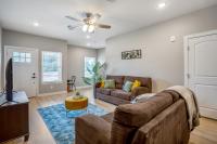 Brown Cottage - Bed and Breakfast Houston