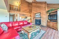 B&B Bellaire - Bellaire Resort Condo Ski, Tube, Explore! - Bed and Breakfast Bellaire