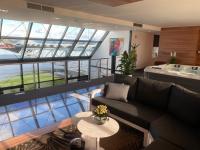 B&B Kerkrade - Wellness Dome Penthouse - Bed and Breakfast Kerkrade