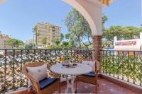 797 Holiday Rentals - Apartamento en Pueblo Quinta a 1 min de la Playa - Chambres d'hôtes Benalmádena
