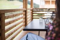 Apartment mit Balkon