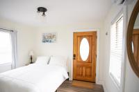 Cozy Studio - Blocks from the Ocean! - B&B Jacksonville Beach