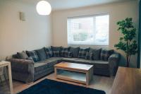 B&B Chelmsford - Modern 2 Bed Apartment Near City Centre - Bed and Breakfast Chelmsford