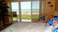 B&B Cocoa Beach - Boardwalk 201- Direct Oceanfront Condo! - Bed and Breakfast Cocoa Beach