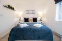 Deluxe One-Bedroom Apartment