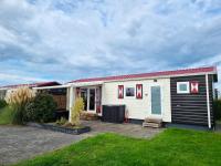 Chalet Serooskerke SE10 - Bed and Breakfast Serooskerke