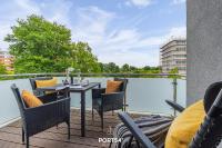 Apartment mit Balkon