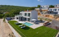 Villa Atrium with heated pool, sea view, jacuzzi, gym and sauna - Bed and Breakfast Labin