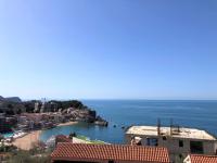 Estudio con vistas al mar