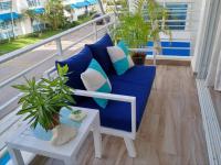 Acceso Exclusivo A Club De Playa Totalmente Gratis, Areas Sociales Con BBQ, Piscina, Jacuzzi, Gazebos, Baños, Ducha Exterior, Wifi, Netflix Y Al Lado De Minimarkets, Restaurantes, Bares, Tiendas, Campos De Golf, Hoteles, Bancos Comerciales, Etc - B&B Guayacanes