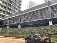 Luxury suite across SM Megamall - B&B