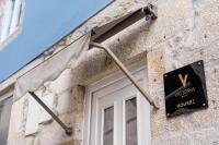 Victoria Project - Houses - Private Parking - B&B