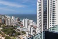 2202 Oceans Apartment - by Stay in Umhlanga - Bed and Breakfast Durban