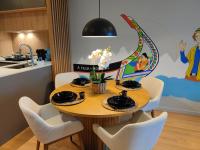 A Proa do Moliceiro - KING BED with Wall Mirror - B&B Aveiro