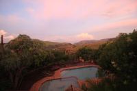 Superior Zimmer mit Queensize-Bett und Bergblick