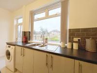 B&B Middleton - Cheerful 3 bedroom home with Netflix and Wi-Fi - Bed and Breakfast Middleton