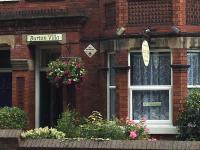 Burton Villa Guest House - B&B