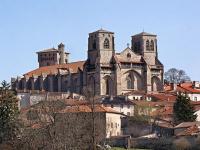 Gîte familial au calme avec jeux, VTT, randonnée, près du Parc Livradois, La Chaise-Dieu et Craponne - FR-1-582-214 - Chambres d'hôtes Jullianges