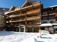 Appartement de luxe avec cheminée, balcon et services inclus, au pied de la forêt de Bellevarde - FR-1-694-12 - Chambres d'hôtes Val-d'Isère