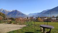 Apartment with garden, lake view and parking - Larihome A15 - Chambres d’hôtes Domaso
