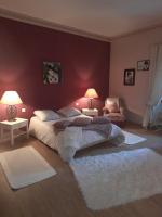 B&B Saint-Germain-lès-Arlay - chambre du jura - Bed and Breakfast Saint-Germain-lès-Arlay