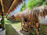 Bamboo Hut with Shared Bathroom